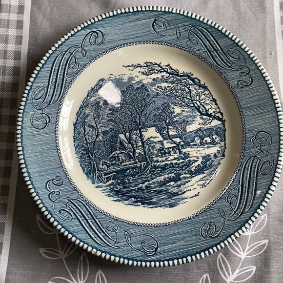 VINTAGE 50’-70’s Currie & Ives The Old Grist Mill Blue Scene Set of 2 Plates - Picture 7 of 12